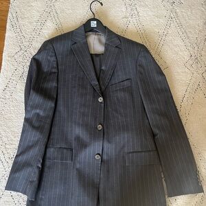 Hugo Boss “Scorsese / Movie” Grey Pinstripe Suit (Blazer and Pants).